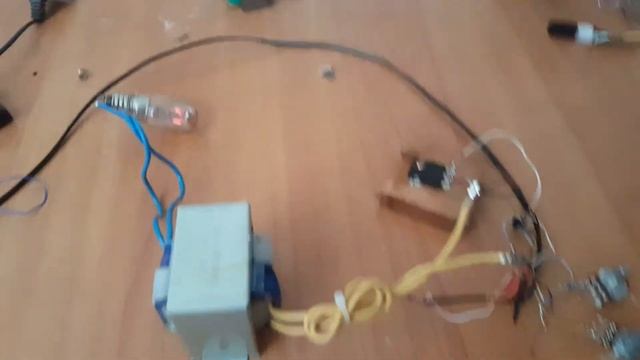 Опять 555 таймер и мощная лампа от микроволновки. смотреть онлайн