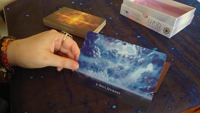 ✨⭐The Secret Language of Light? ?Oracle cards unboxing and flip through смотреть онлайн