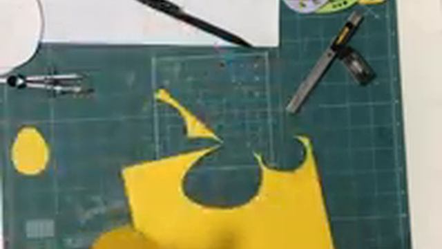 урок Морозовой К.А "Симметричное вырезание. Пасхальное яйцо". смотреть онлайн