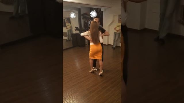 5 мая 2016 открытый урок по кизомбе #СашаНатаКиз смотреть онлайн