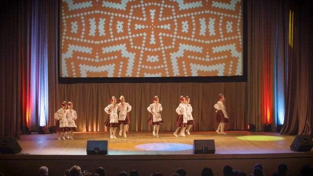 Беларуский народный танец "Бульба". 1 отделение смотреть онлайн