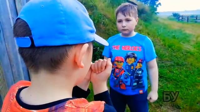 Как сделать эффект драки в видео/how to make a fight effect in a video.? смотреть онлайн