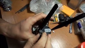 Снять контактную группу с замка зажигания шкода.  Remooving ignition Skoda