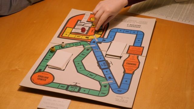 How to play the Three Mile Island board game 'REACT-OR' смотреть онлайн