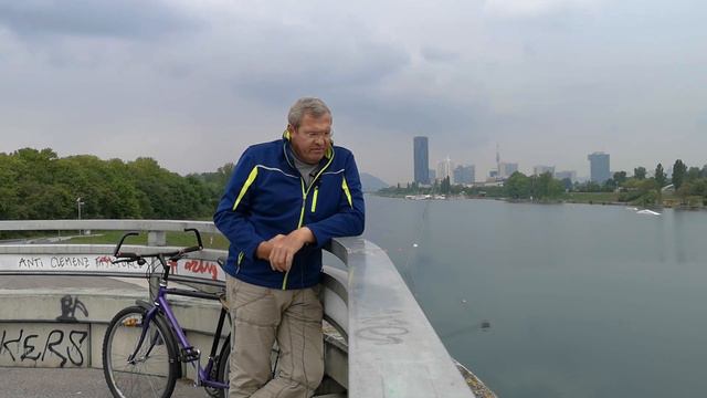 История моей эмиграции в Австрию. часть 3.. побег из лагеря.. смотреть онлайн