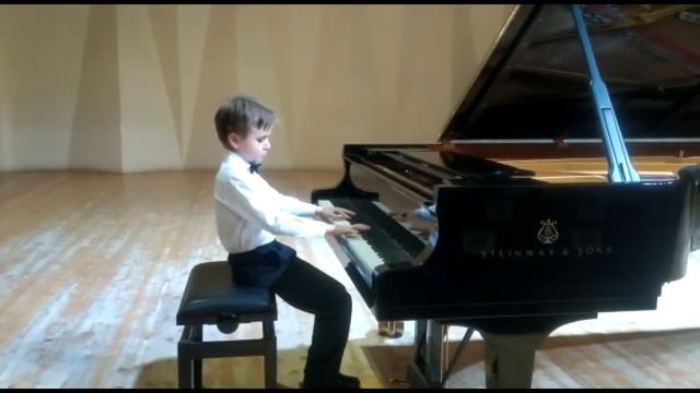 П.И. Чайковский, "Камаринская", из Детского альбома, соч.39, N13 смотреть онлайн