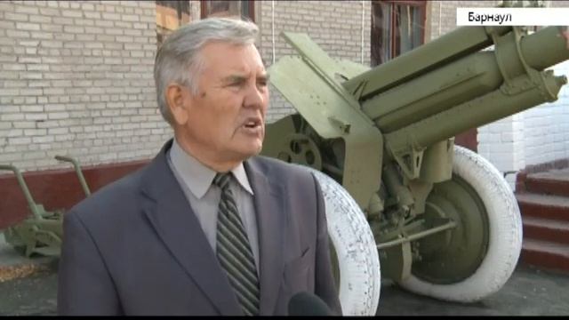 Первые призывники отправились на службу из Алтайского края смотреть онлайн