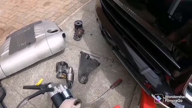 How to remove Q7 Audi 3.0tdi V6 Starter motor Gone Dead. Also on A5, Touran Bug Engine смотреть онлайн