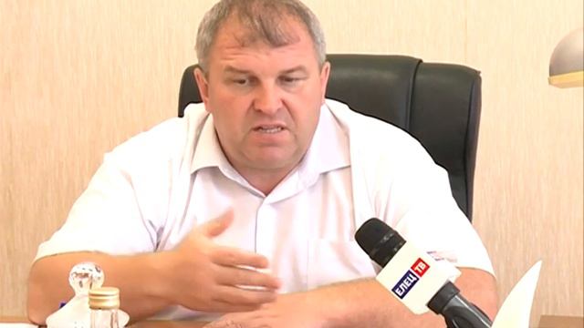 В администрации Ельца обсудили подготовку к праздничным выходным смотреть онлайн