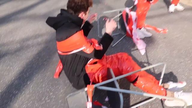 First To Escape Wins $5,000 - Challenge смотреть онлайн