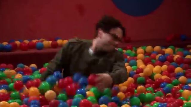 The Big Bang Theory Sheldon Bazinga! in ball pit смотреть онлайн