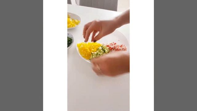 Вкусный салатик "Цветик- Семицветик" смотреть онлайн