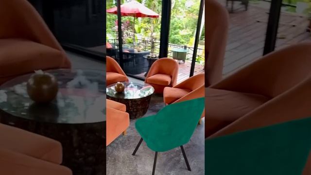 ✨Примерка в дополненной реальности AR. ?Новый мягкий стул для кафе. смотреть онлайн