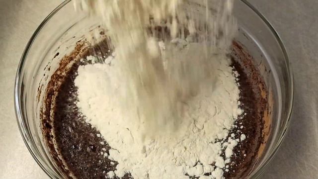 Шоколадный кекс пирог Брауни! Без яиц! #быстрыйрецепт #браунирецепт #безяиц#шоколад #кекс #пирог #