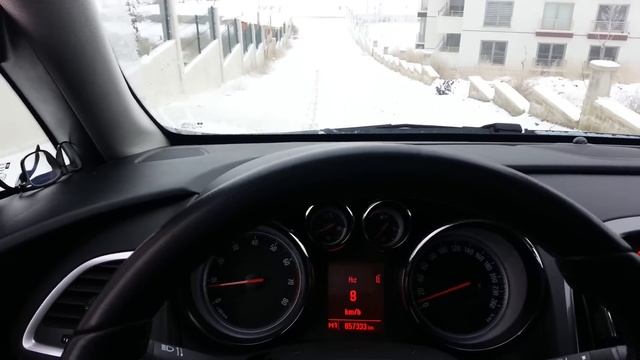 Opel astra sedan kış lastiği test KUMHO KW22 смотреть онлайн