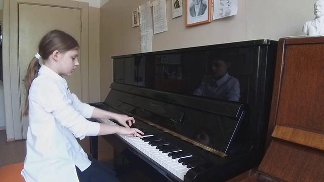 Ф. Шуберт. Три экосеза. Исп. Пойда Вера смотреть онлайн