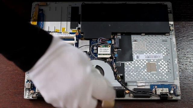 How to disassemble and clean laptop Samsung QX410 смотреть онлайн