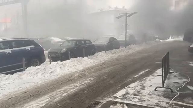 В Москве на Улице , Хорошёвское ш., 16, стр.  загорелась Машина!!!