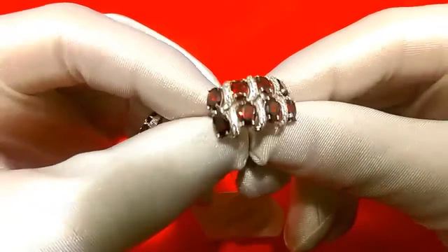 Серебряные серьги с натуральным гранатом и фианитами Sokolov 92021267 смотреть онлайн