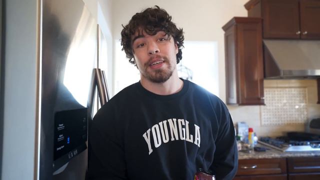 I GOT FAT (BULKING GONE WRONG) смотреть онлайн