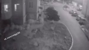 Астрахань. Бабаевского. Сбросилась или сбросили девушку с 12-этажки