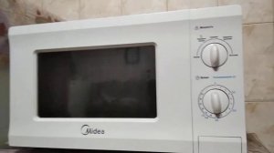Микроволновая печь Midea MM720CPI