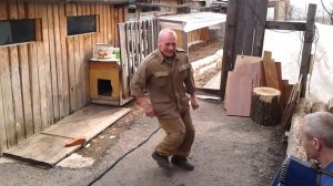 Russian men dance / русски мужик танцует / Russischer Man tanzt