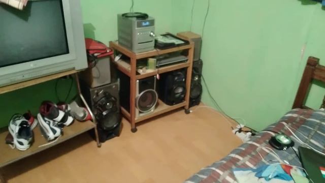 Aiwa XR EM50 Tocando Poblado Crissin смотреть онлайн