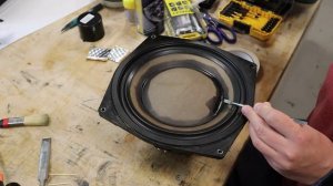 В мастерской №35. Ремонт динамиков от РАДИОТЕХНИКА 35АС-1.