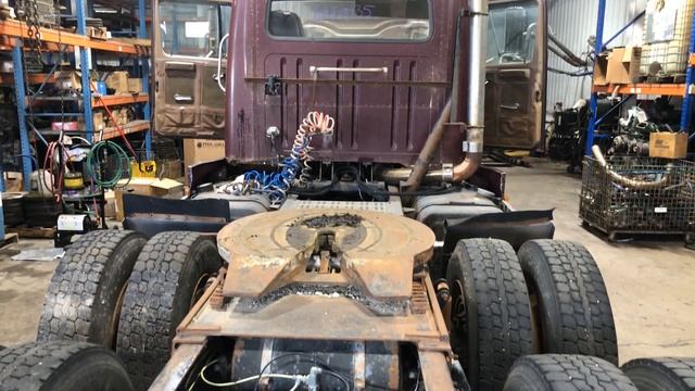 1988 International 8300 - Parts Unit 88IH135 смотреть онлайн