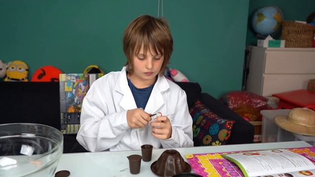 I'M A GENIUS IL SUPER LABORATORIO DEI PRIMI 101 ESPERIMENTI LISCIANI Canale Nikita Unboxing смотреть онлайн