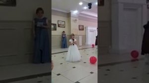 Сестра спела на свадьбе