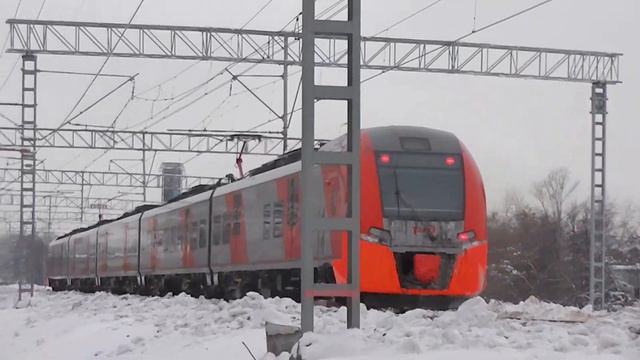 Скоростной электропоезд ЭС1-011 "Ласточка" рейсом № 721Г, Москва - Вязьма смотреть онлайн