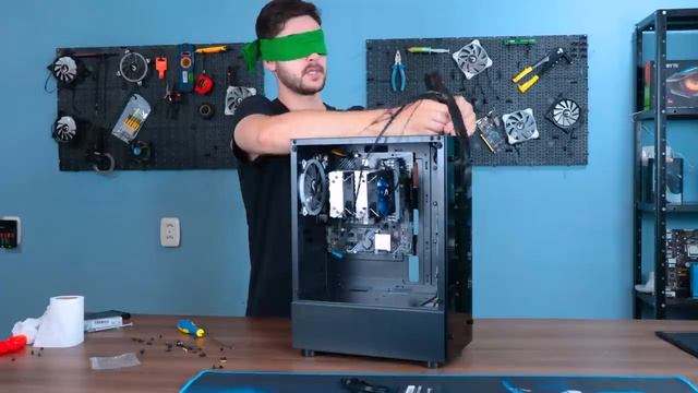 DESAFIO DO MW, MONTEI UM PC GAMER DE OLHO FECHADO! ESTRAGUEI UMA COISINHA SÓ смотреть онлайн