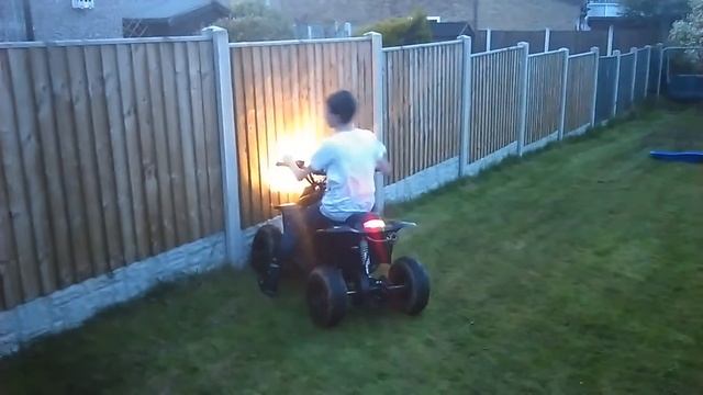 Joe & Preston Scooter School смотреть онлайн