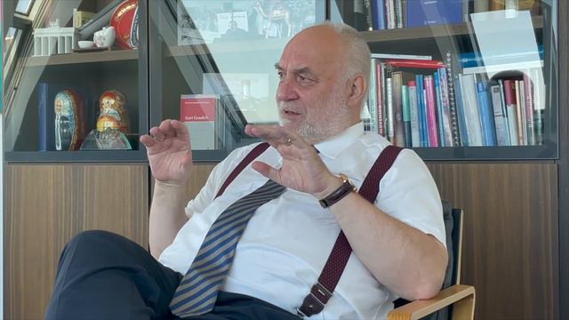 Альфред Притц о законе, регулирующим профессию психотерапевта смотреть онлайн