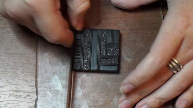 Мастер-класс: Кулон с орнаментом и тонировкой. Полимерная глина. смотреть онлайн