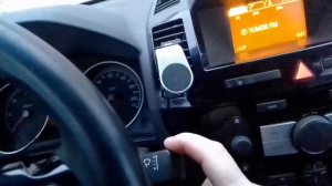 Как поставить дворники в вертикальное положение на лобовом стекле Opel Zafira B.