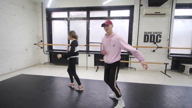 БЛАЖИН - Не перебивай choreography by Kostya Bilenko | Talent Center DDC смотреть онлайн