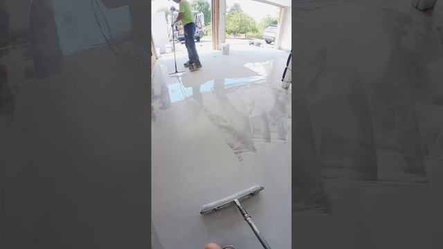 ? #epoxy #garage #garagefloor #satisfying #construction смотреть онлайн