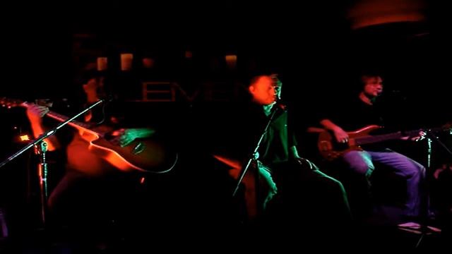 ELEMENT - Hurts So Good (Acoustic) @ Five 01 City Grill 10-06-10 смотреть онлайн