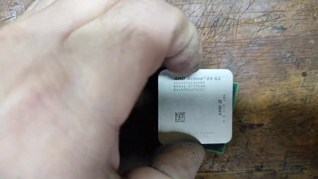 AMD Athlon 64 X2 - jak sobie poradziłem z przegrzanym procesorem смотреть онлайн