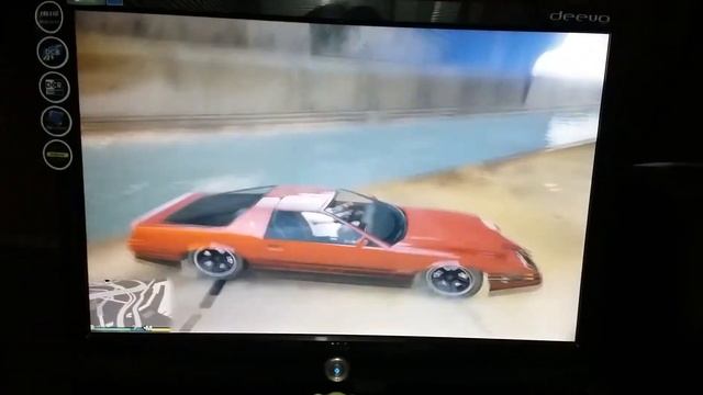 GTA V rodando com AMD Athlon II x4 620 e AMD R7 360 sapphire смотреть онлайн