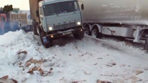 ПО БЕЗДОРОЖЬЮ СЕВЕРА РОCСИИ НА РУССКИХ ГРУЗОВИКАХ.