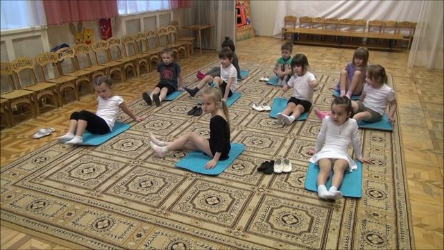 Гимнастика "КОЛОБОК". Стретчинг и растяжка, дошкольники. смотреть онлайн