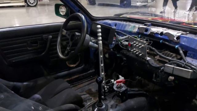 ПОПАЛ НА AUTO TUNING SHOW С ЭРИКОМ ДАВИДЫЧЕМ! смотреть онлайн