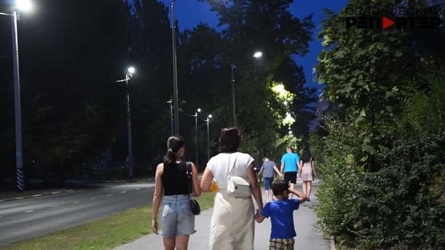 В Балакове обустроили освещение вдоль пешеходных дорожек на средства компании ФосАгро смотреть онлайн