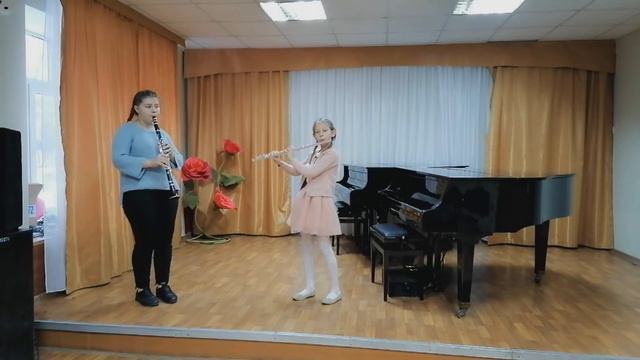 РНП"Как пойду я на быструю речку"Земскова Софья (flute) Васильева Софья (clarinet) Ансамбль "Унисон смотреть онлайн