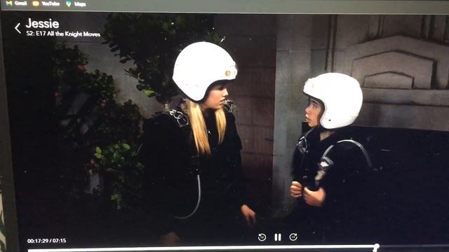 Police arrests Bertram (Jessie) смотреть онлайн