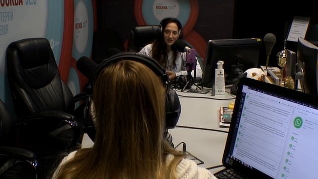 Почему способных детей и подчиненных надо больше ругать - Занимательная Дердология/Москва FM смотреть онлайн